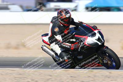 media/Jan-08-2022-SoCal Trackdays (Sat) [[1ec2777125]]/Turn 15 Inside (950am)/